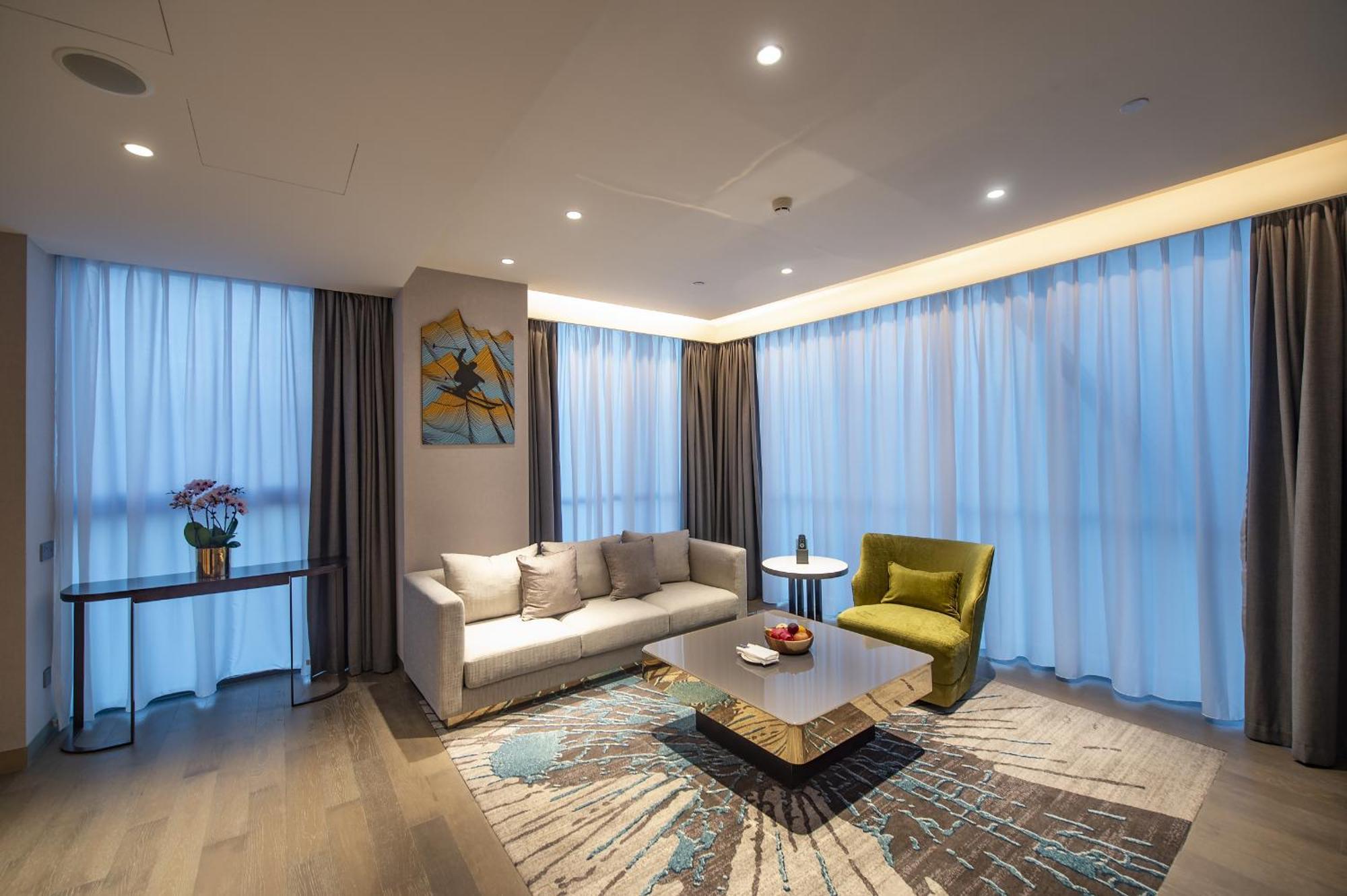 L+Snow Supreme Hotel Шанхай Екстериор снимка