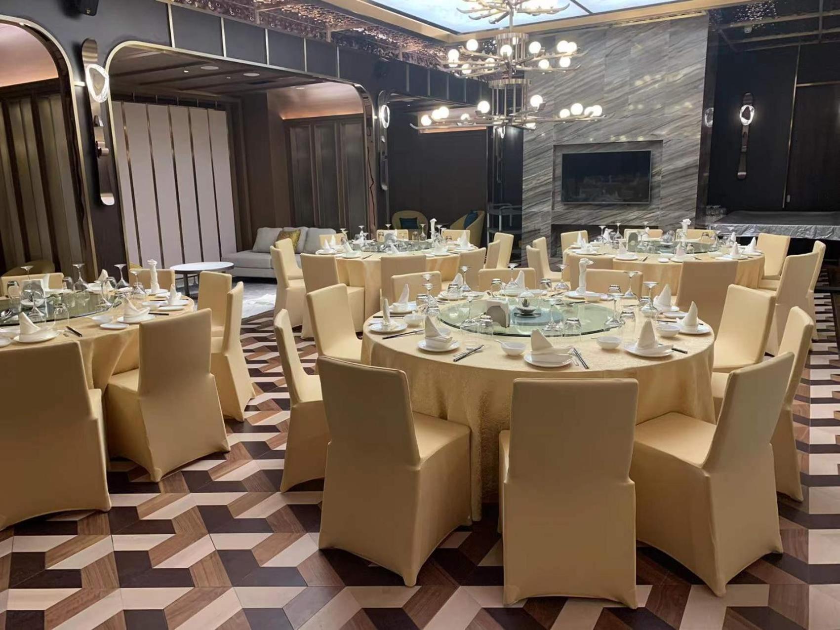 L+Snow Supreme Hotel Шанхай Екстериор снимка